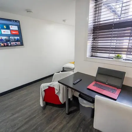 Compact Near The City In Selly Oak Apartment *