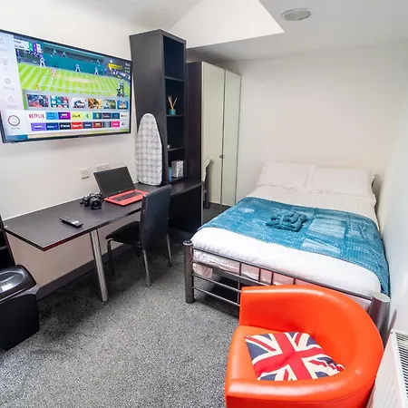 Apartment Compact Near The City In Selly Oak Birmingham