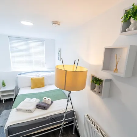 Apartment Compact Near The City In Selly Oak Birmingham
