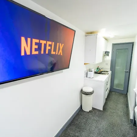 Apartment Compact Near The City In Selly Oak Birmingham