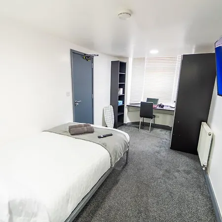Compact Near The City In Selly Oak Apartment *
