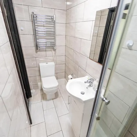 Compact Near The City In Selly Oak Apartment