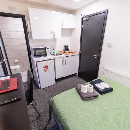 Compact Near The City In Selly Oak Apartment